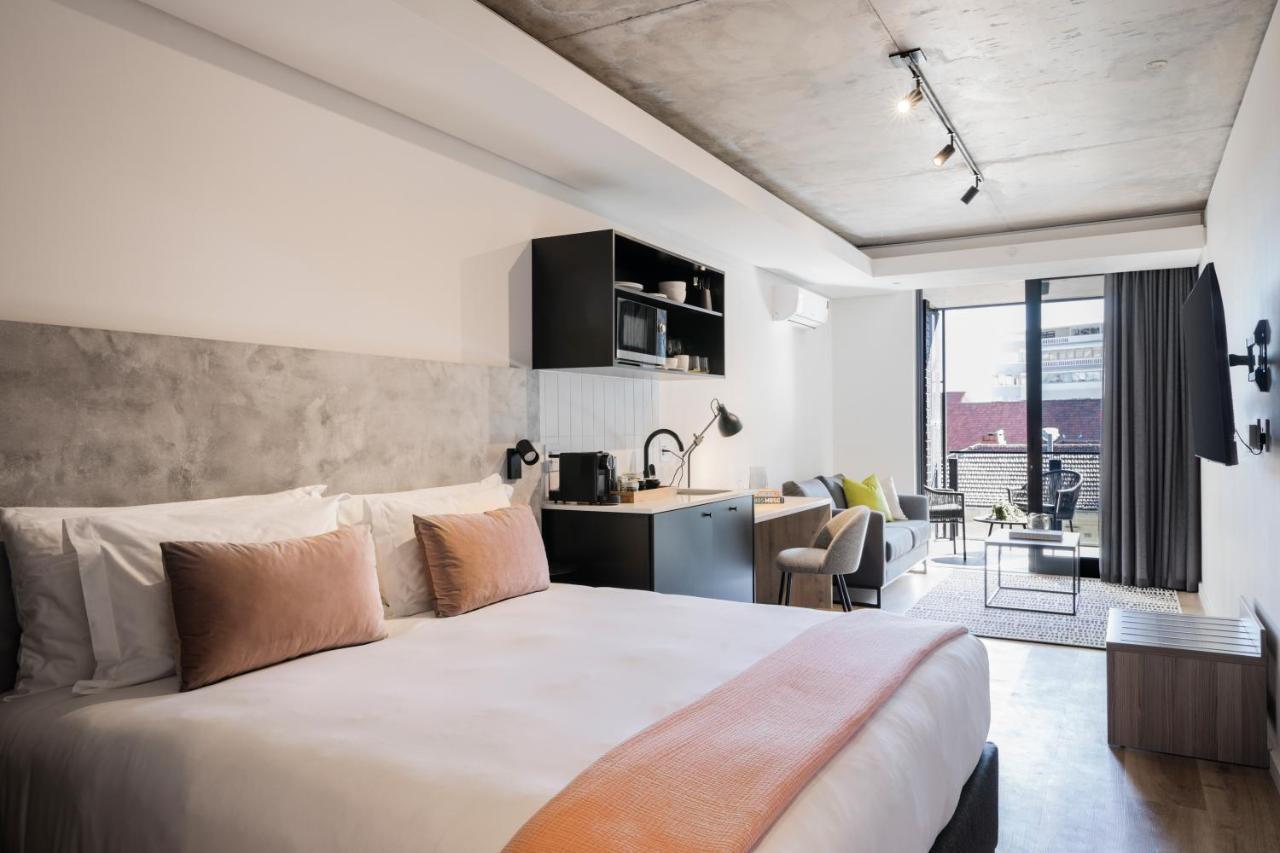Standard Zimmer The Home mit Kingsize-Bett